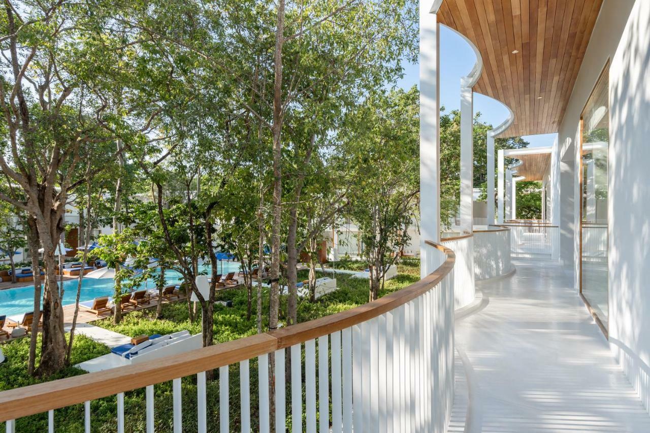Sala Samui Chaweng Beach Resort Esterno foto The resort's pool