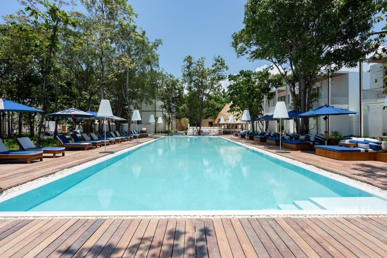 Sala Samui Chaweng Beach Resort Esterno foto The swimming pool at the hotel